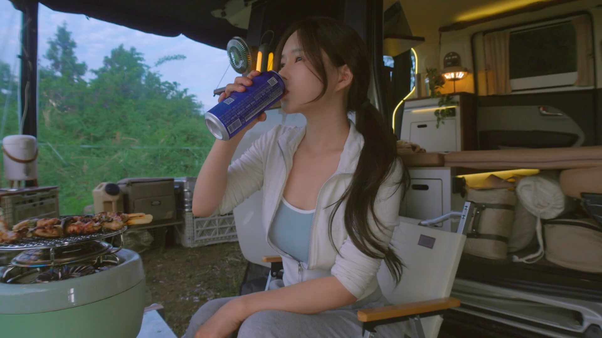 卖手链、发绳……轻轻创业的年轻人把生意做“小”